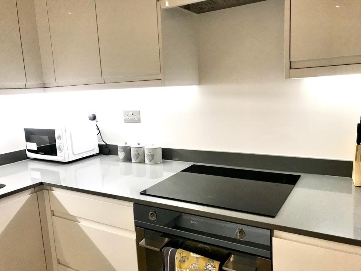 Maplewood Luxurious One-Bed Flat With Free Parking Hotel St Albans Екстериор снимка